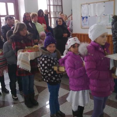 10 noiembrie: Valea Mică: Ziua recoltei