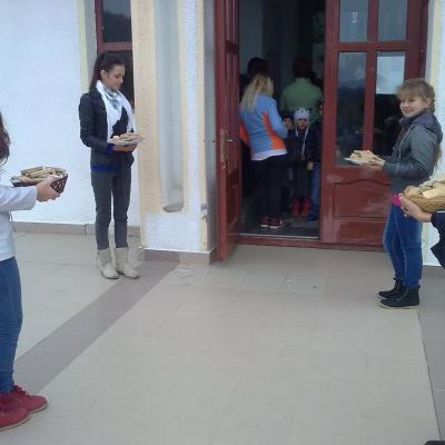 10 noiembrie: Valea Mică: Ziua recoltei
