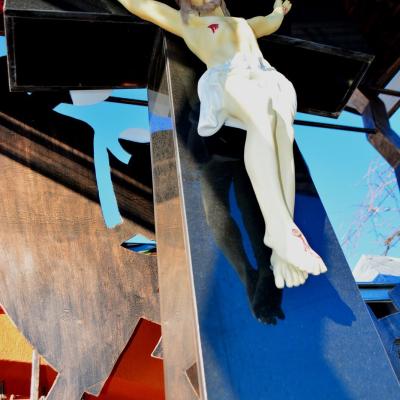 10 noiembrie: Teţcani: Monument ridicat în Anul Credinţei şi al Familiei
