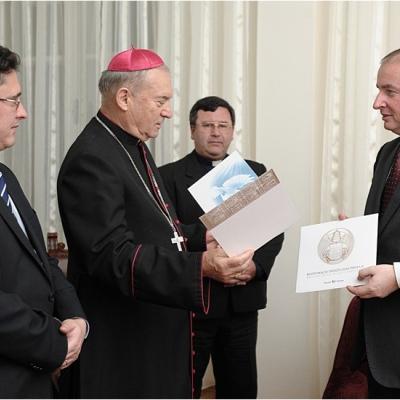 14 noiembrie: Iaşi. Vizita domnului Marek Szczygieł, ambasadorul Polonie în România, la PS Petru Gherghel, la Episcopia Romano-Catolică de Iaşi