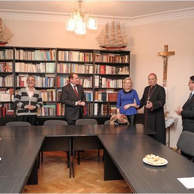 14 noiembrie: Iaşi. Vizita domnului Marek Szczygieł, ambasadorul Polonie în România, la PS Petru Gherghel, la Episcopia Romano-Catolică de Iaşi