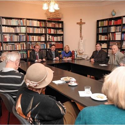 14 noiembrie: Iaşi. Vizita domnului Marek Szczygieł, ambasadorul Polonie în România, la PS Petru Gherghel, la Episcopia Romano-Catolică de Iaşi