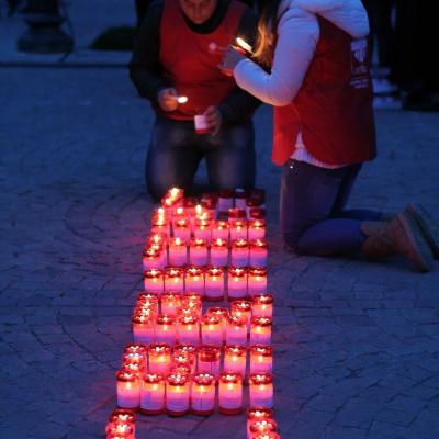 16 noiembrie: Caritas: Un milion de stele au luminat acelaşi cer din locuri diferite