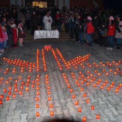 16 noiembrie: Caritas: Un milion de stele au luminat acelaşi cer din locuri diferite