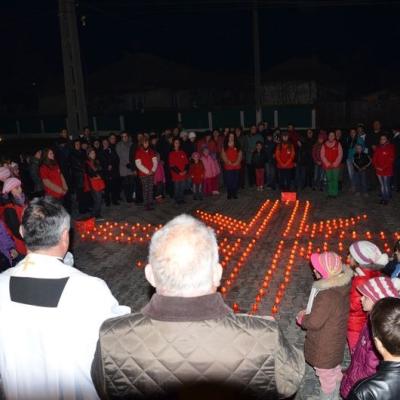 16 noiembrie: Caritas: Un milion de stele au luminat acelaşi cer din locuri diferite