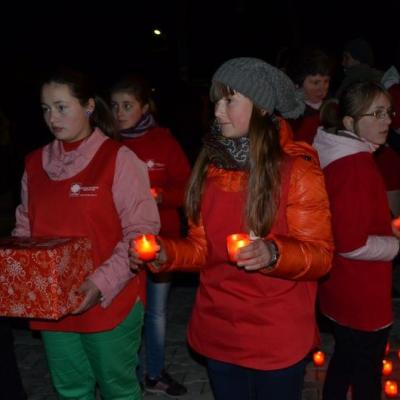 16 noiembrie: Caritas: Un milion de stele au luminat acelaşi cer din locuri diferite
