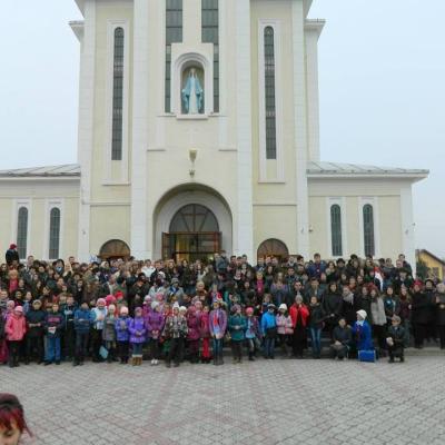 16 noiembrie: Tămăşeni: Întâlnirea Acţiunii Catolice pe zona Roman
