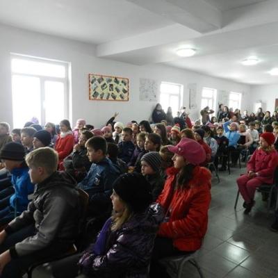 16 noiembrie: Tămăşeni: Întâlnirea Acţiunii Catolice pe zona Roman