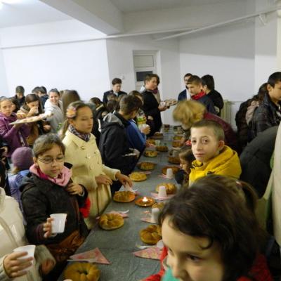 17 noiembrie: Iaşi: Praznicul copiilor în Parohia "Sfânta Tereza"