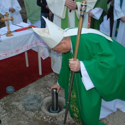 17 noiembrie: Şcheia: Sfinţirea pietrei de temelie a căminului "Samariteanul milostiv"