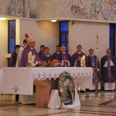 1 decembrie: Iaşi: Admissio