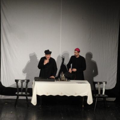 2 decembrie: Bacău: Piesa "Anton Durcovici - Omul cu faţa de bronz", la Teatrul "George Bacovia"