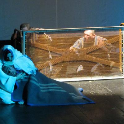 2 decembrie: Bacău: Piesa "Anton Durcovici - Omul cu faţa de bronz", la Teatrul "George Bacovia"