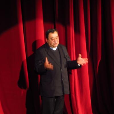 2 decembrie: Bacău: Piesa "Anton Durcovici - Omul cu faţa de bronz", la Teatrul "George Bacovia"