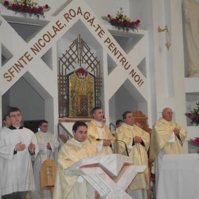 6 decembrie: Bacău: Hramul Parohiei "Sfântul Nicolae"