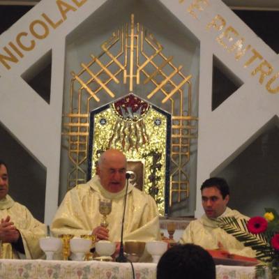 6 decembrie: Bacău: Hramul Parohiei "Sfântul Nicolae"
