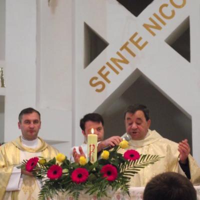 6 decembrie: Bacău: Hramul Parohiei "Sfântul Nicolae"