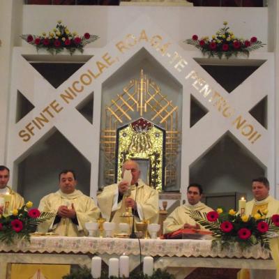 6 decembrie: Bacău: Hramul Parohiei "Sfântul Nicolae"