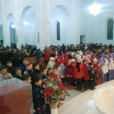 8-11 decembrie: Hălăuceşti: Peregrinatio Mariae