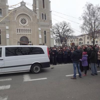 8-11 decembrie: Hălăuceşti: Peregrinatio Mariae