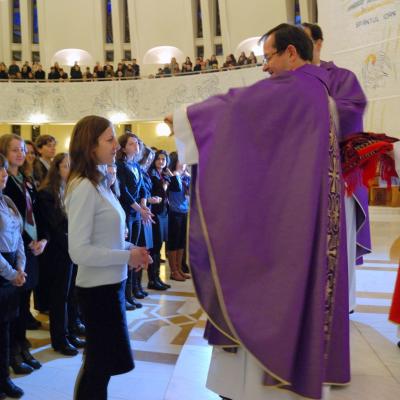 8 decembrie: Iaşi: "Şi eu sunt parte din Biserica lui Cristos!" - depunerea adeziunii la Acţiunea Catolică