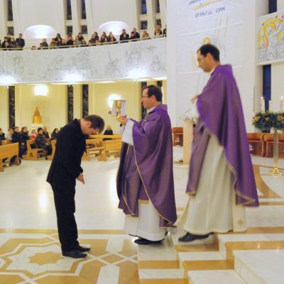 8 decembrie: Iaşi: "Şi eu sunt parte din Biserica lui Cristos!" - depunerea adeziunii la Acţiunea Catolică