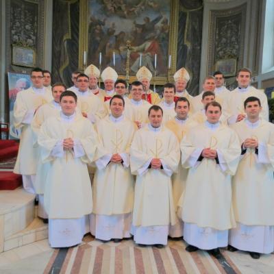 9 decembrie: Iaşi: Sfinţiri de diaconi