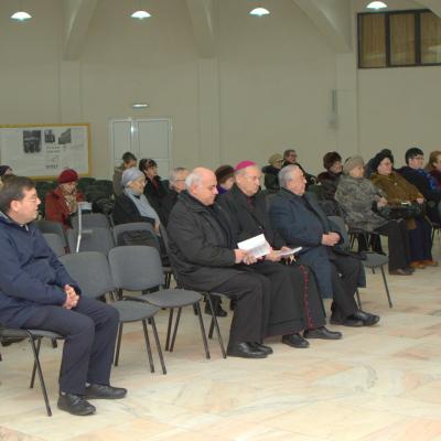 13 decembrie: Iaşi: Lansarea cărţii "Papa Francisc - o întreită premieră"