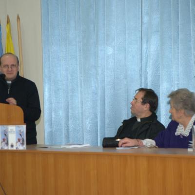 13 decembrie: Iaşi: Lansarea cărţii "Papa Francisc - o întreită premieră"