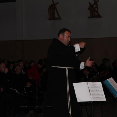 15 decembrie: Roman: Concert de Crăciun