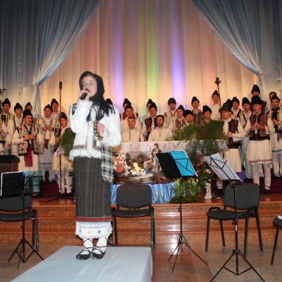 15 decembrie: Roman: Concert de Crăciun