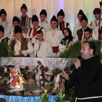 15 decembrie: Roman: Concert de Crăciun