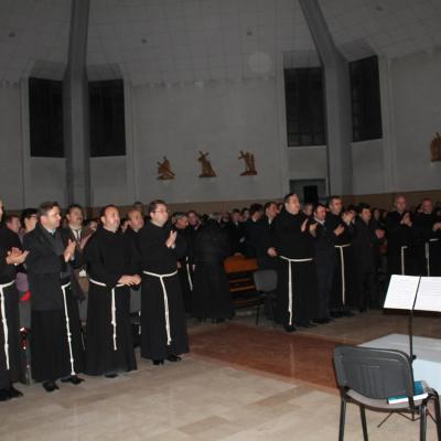 15 decembrie: Roman: Concert de Crăciun