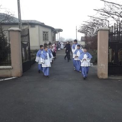 15 decembrie: Hălăuceşti: Noi membri în "Armata Maicii Domnului"