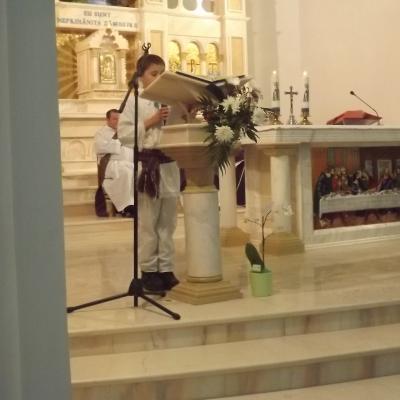 15 decembrie: Hălăuceşti: Noi membri în "Armata Maicii Domnului"