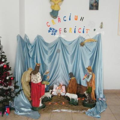 15-20 decembrie: Oneşti: Întâmpinarea Crăciunului la Liceul Teologic "Fericitul Ieremia"