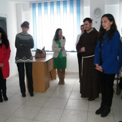 15-20 decembrie: Oneşti: Întâmpinarea Crăciunului la Liceul Teologic "Fericitul Ieremia"