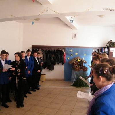 15-20 decembrie: Oneşti: Întâmpinarea Crăciunului la Liceul Teologic "Fericitul Ieremia"