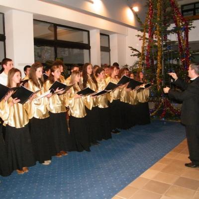 15-20 decembrie: Oneşti: Întâmpinarea Crăciunului la Liceul Teologic "Fericitul Ieremia"