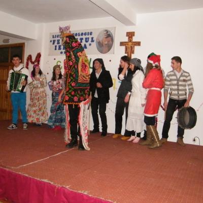 15-20 decembrie: Oneşti: Întâmpinarea Crăciunului la Liceul Teologic "Fericitul Ieremia"