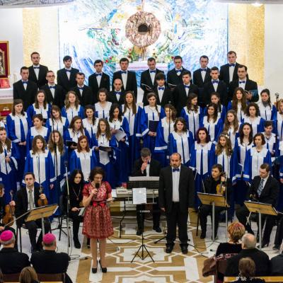 15 decembrie: Iaşi: Concertul "Juvenes Ecclesiae". Foto: Marius Jean Laurescu