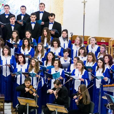 15 decembrie: Iaşi: Concertul "Juvenes Ecclesiae". Foto: Marius Jean Laurescu