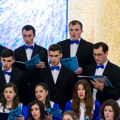 15 decembrie: Iaşi: Concertul "Juvenes Ecclesiae". Foto: Marius Jean Laurescu