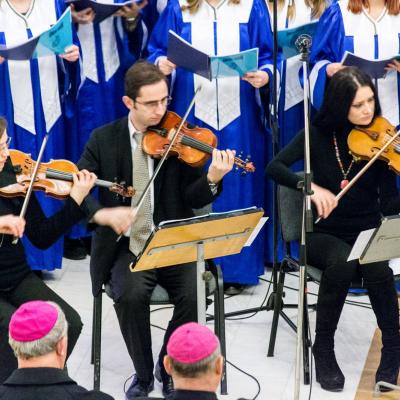 15 decembrie: Iaşi: Concertul "Juvenes Ecclesiae". Foto: Marius Jean Laurescu