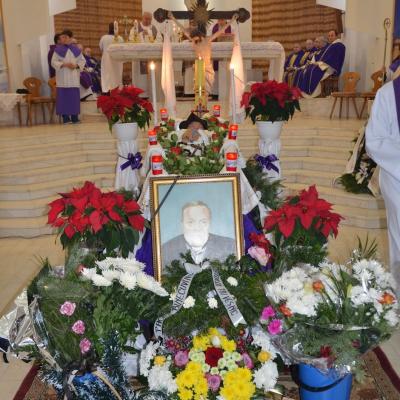 19 decembrie: Gherăeşti: Funeraliile părintelui Ionel Râtan