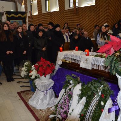 19 decembrie: Gherăeşti: Funeraliile părintelui Ionel Râtan
