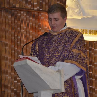 19 decembrie: Gherăeşti: Funeraliile părintelui Ionel Râtan