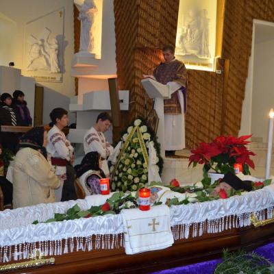 19 decembrie: Gherăeşti: Funeraliile părintelui Ionel Râtan
