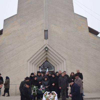 19 decembrie: Gherăeşti: Funeraliile părintelui Ionel Râtan