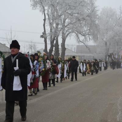 19 decembrie: Gherăeşti: Funeraliile părintelui Ionel Râtan